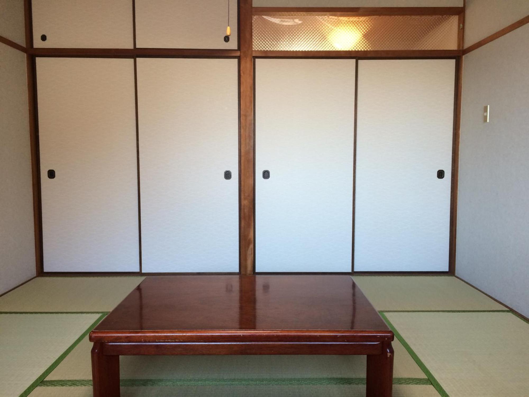 Shodoshima Olive Youth Hostel Room photo