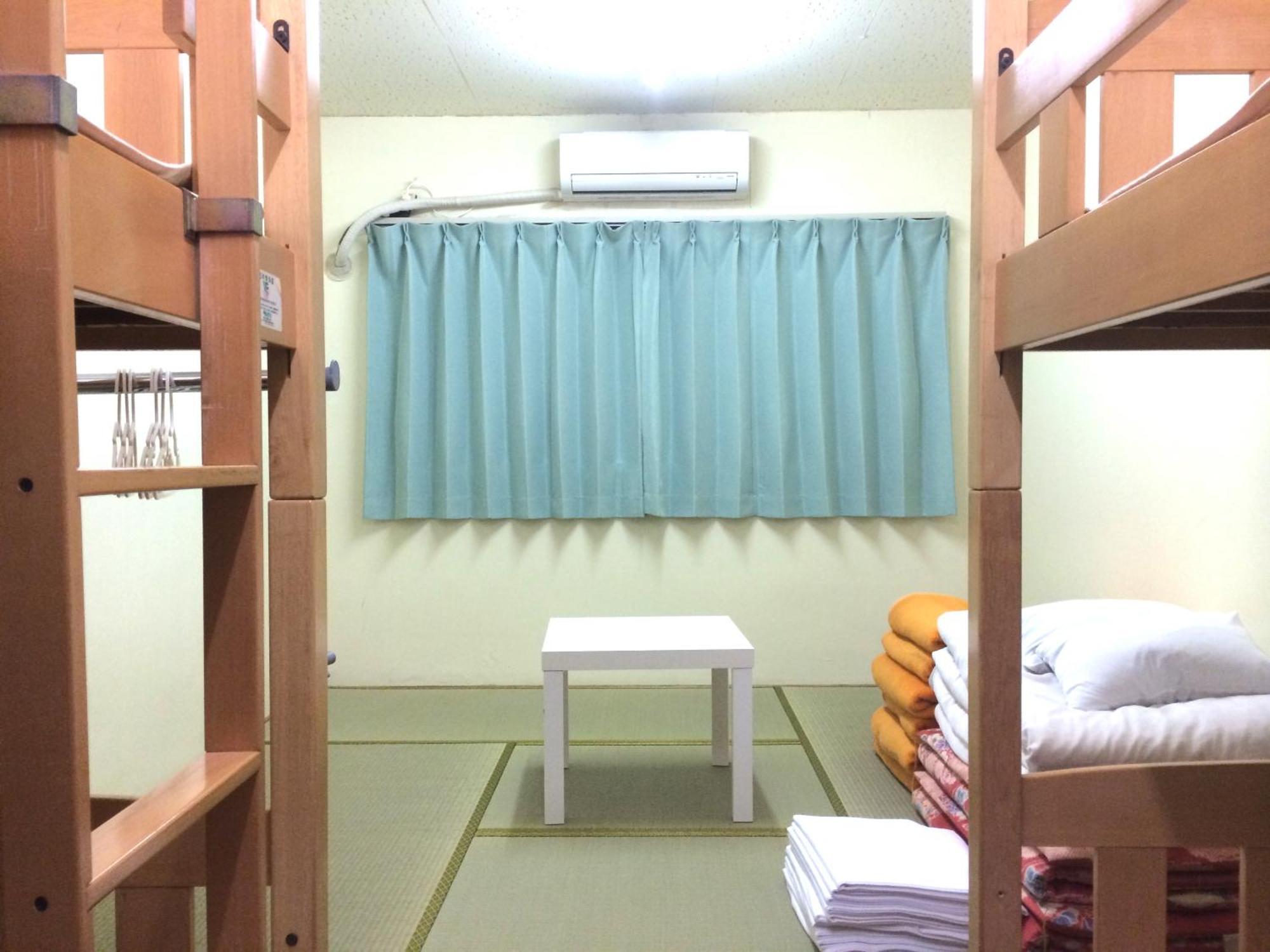 Shodoshima Olive Youth Hostel Room photo