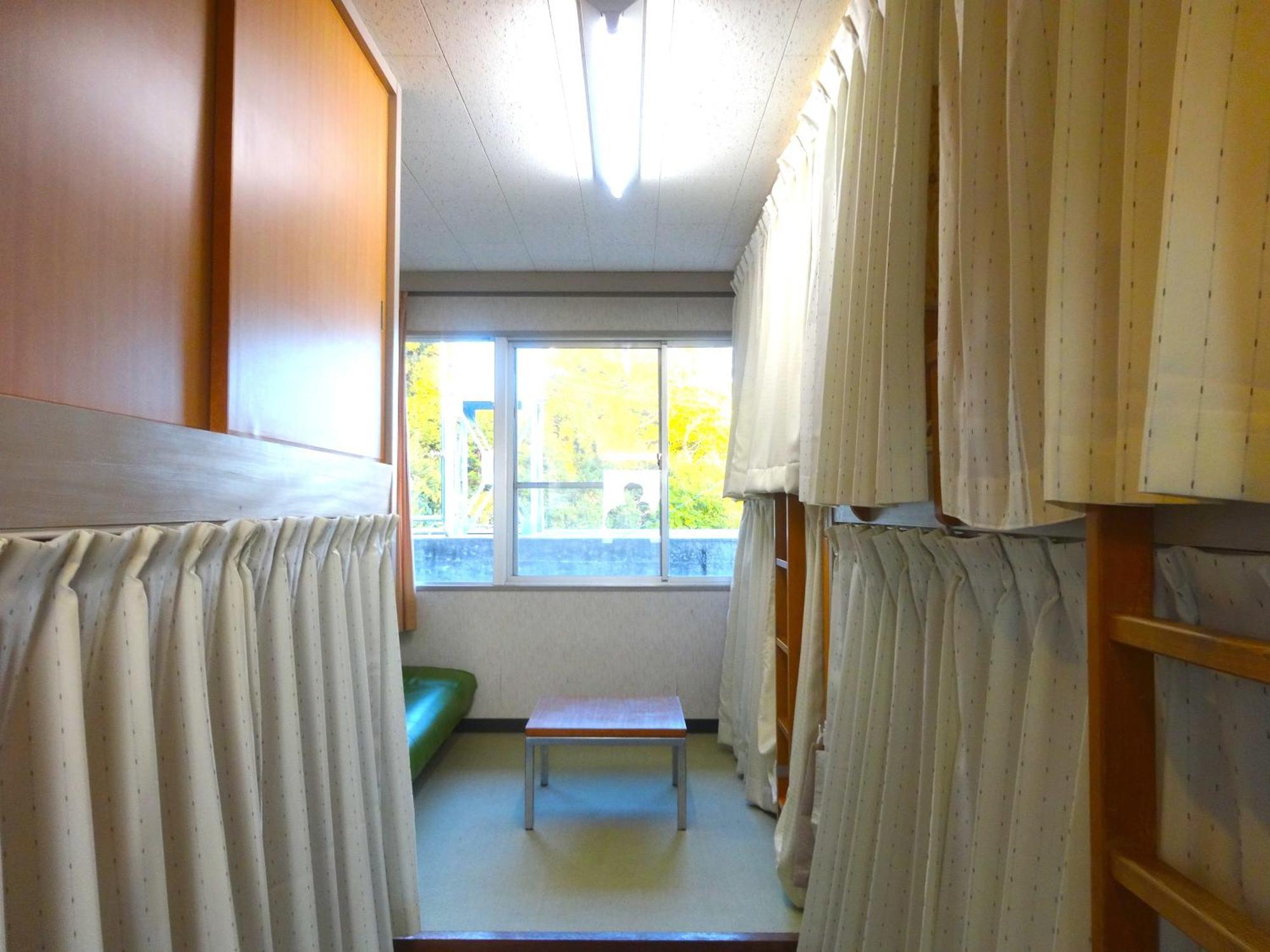 Shodoshima Olive Youth Hostel Room photo