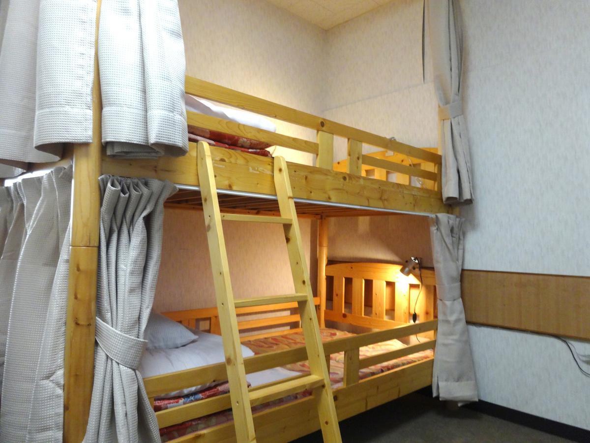Shodoshima Olive Youth Hostel Room photo