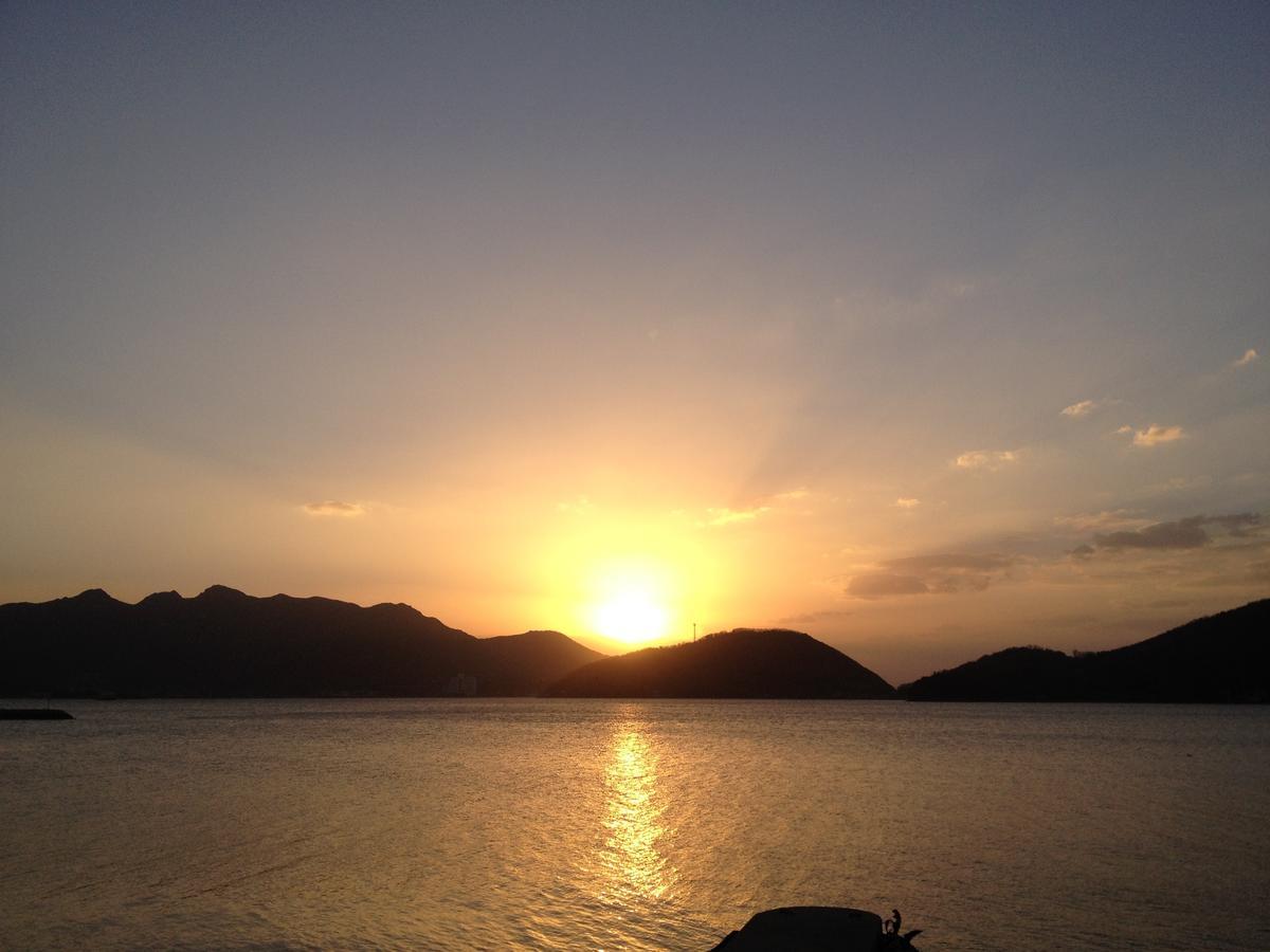 Shodoshima Olive Youth Hostel Exterior photo